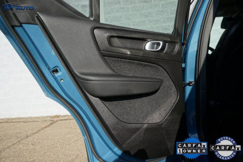 2023 Volvo XC40 B5 Ultimate Bright Theme