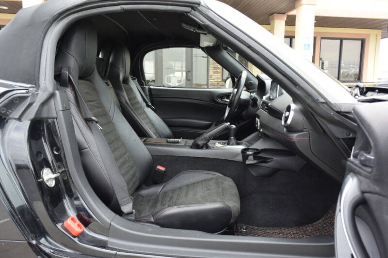 2017 FIAT 124 Spider Abarth