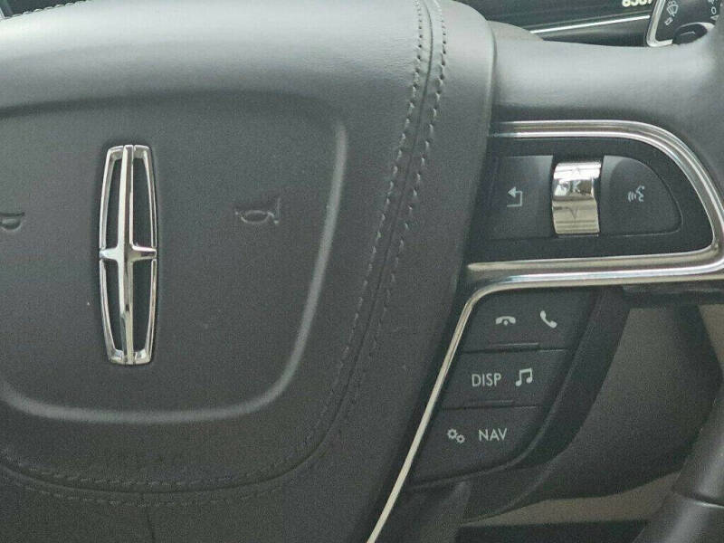 2018 Lincoln Continental Select