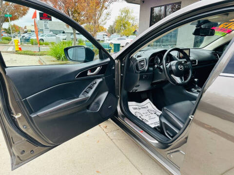 2015 Mazda MAZDA3 i Grand Touring