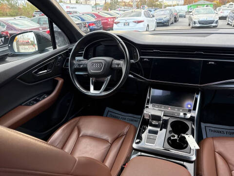 2022 Audi Q7 quattro Premium Plus 55 TFSI