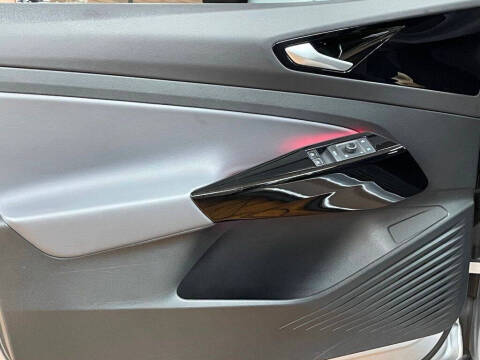 2021 Volkswagen ID.4 Pro