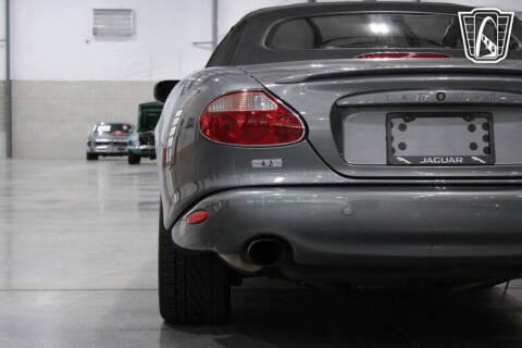2004 Jaguar XKR