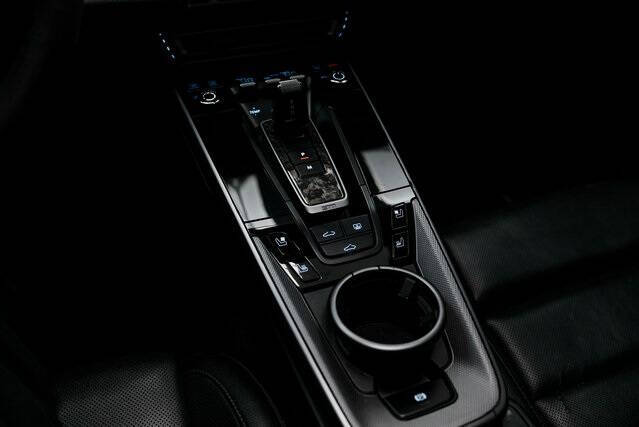 2020 Porsche 911 Carrera