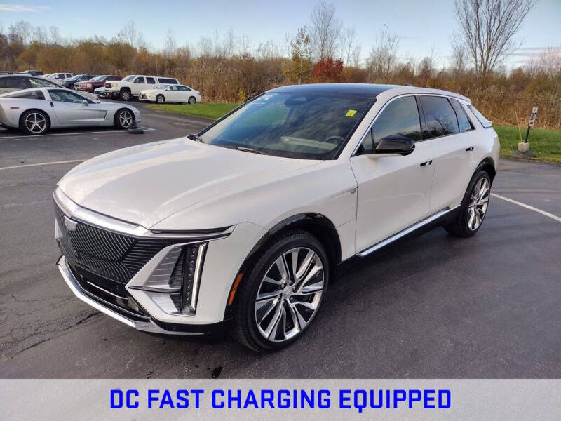 2025 Cadillac LYRIQ Luxury 3