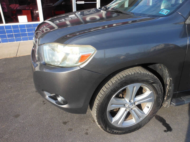 2009 Toyota Highlander Sport