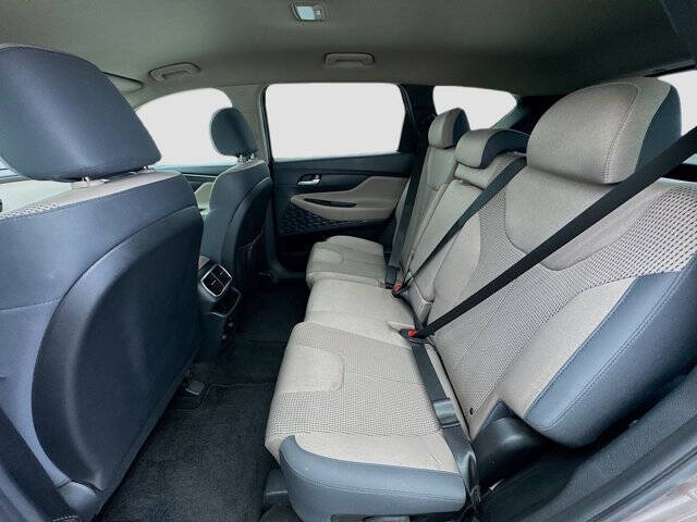 2020 Hyundai Santa Fe SE