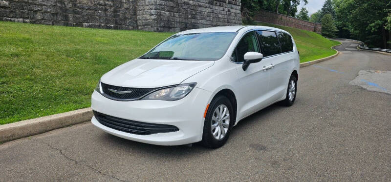 2017 Chrysler Pacifica Touring
