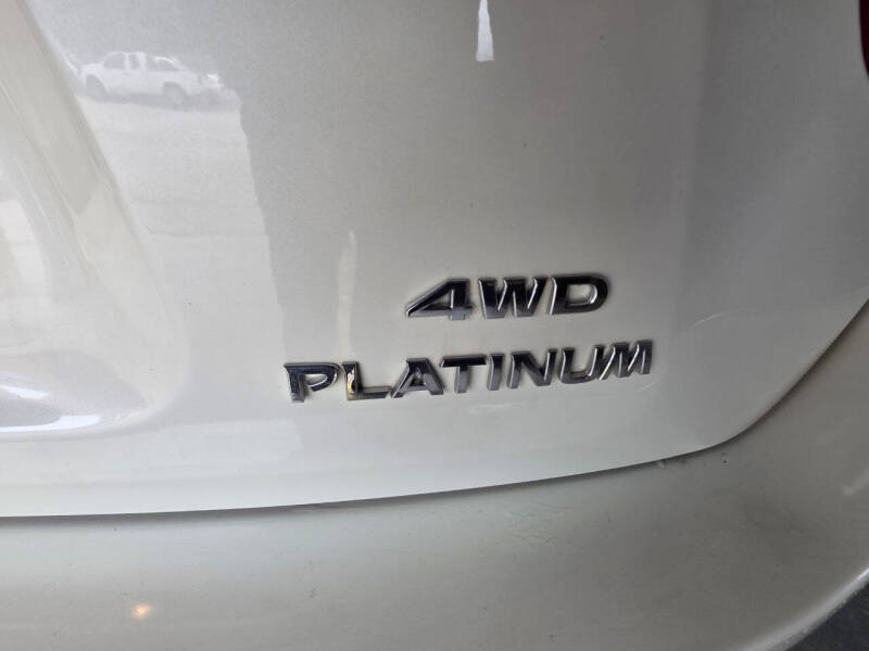 2017 Nissan Pathfinder Platinum