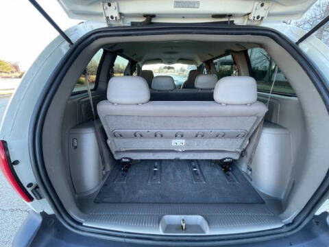 2003 Dodge Caravan SE