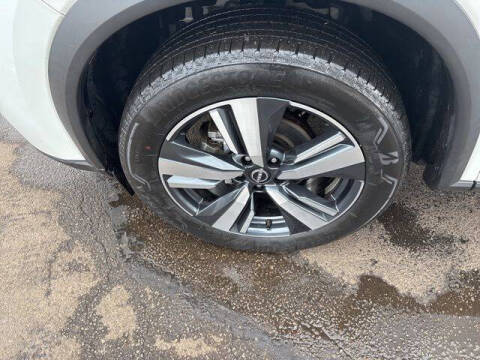 2024 Nissan Rogue SL