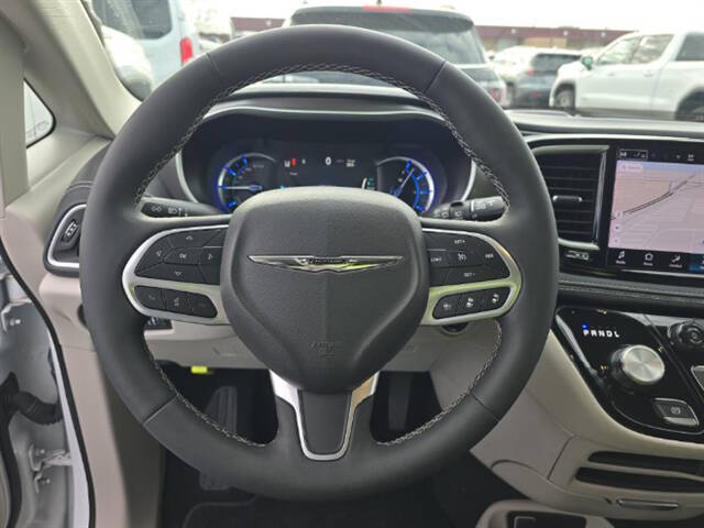 2024 Chrysler Pacifica Plug-In Hybrid