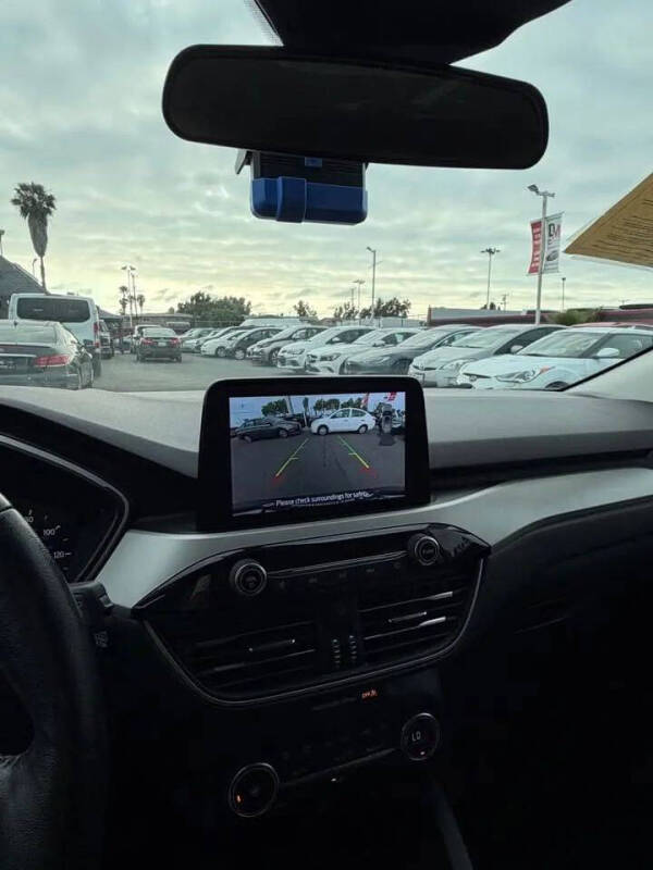 2021 Ford Escape SE