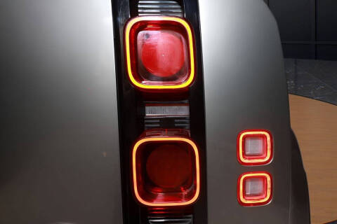 2023 Land Rover Defender 110 X-Dynamic SE