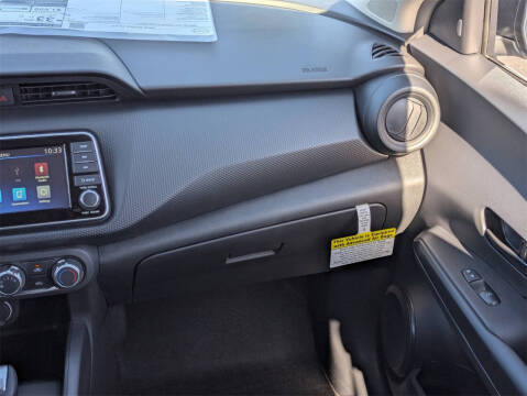 2025 Nissan Kicks Play S