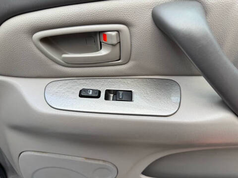 2004 Toyota Sequoia Limited