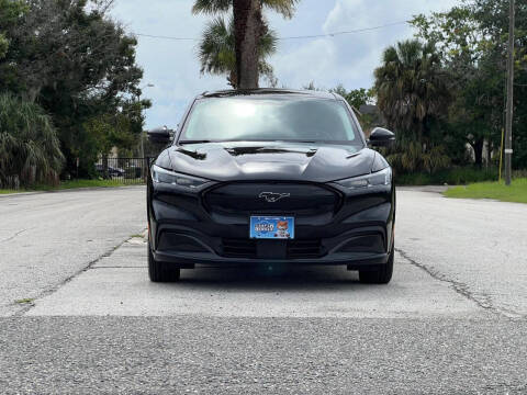 2022 Ford Mustang Mach-E Premium