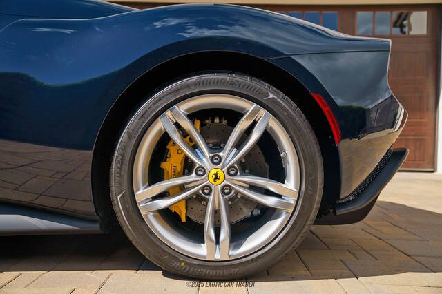 2025 Ferrari 296 GTS