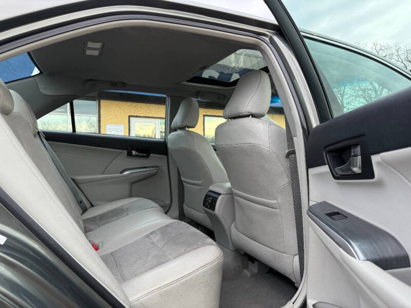 2014 Toyota Camry Hybrid XLE