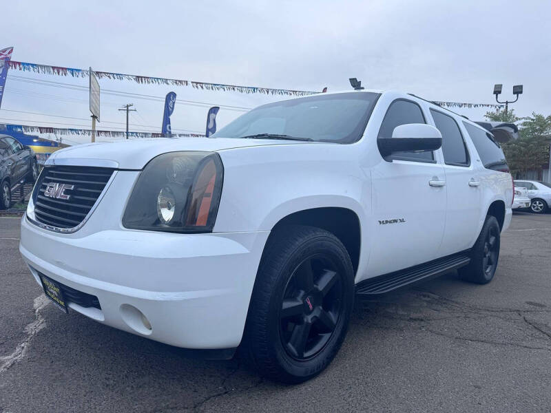 2011 GMC Yukon XL SLT