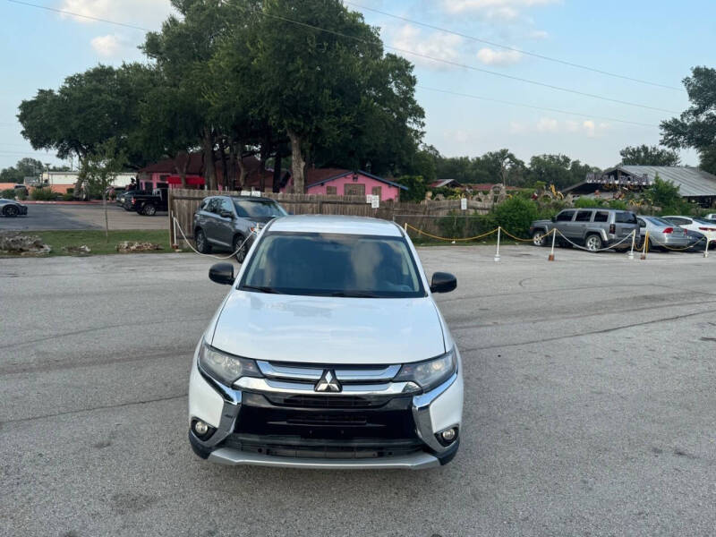 2016 Mitsubishi Outlander ES