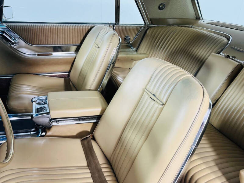 1965 Ford Thunderbird