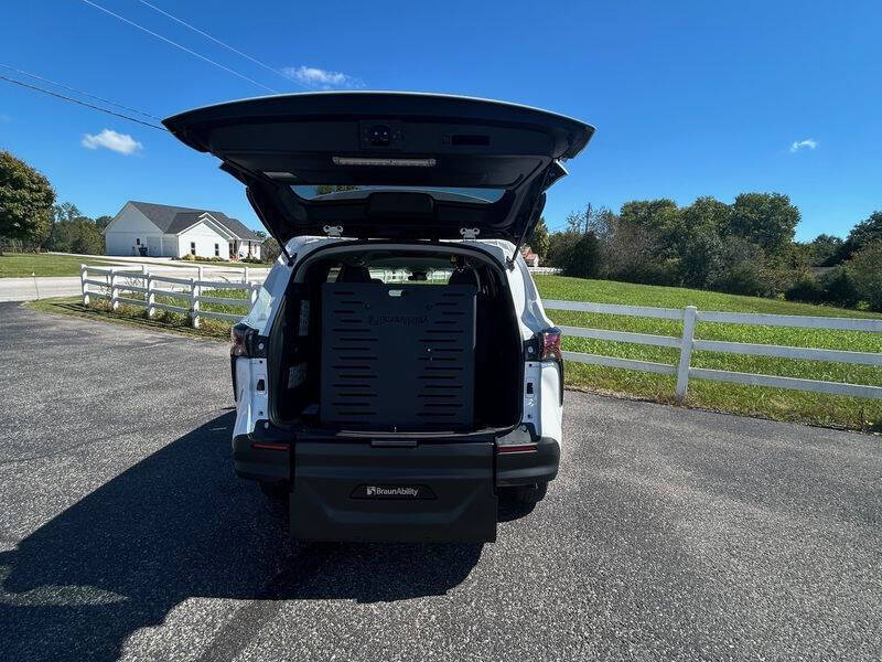 2025 Toyota Sienna LE 8-Passenger