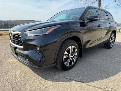 2021 Toyota Highlander for sale at Monroe Auto's, LLC in Parsons TN