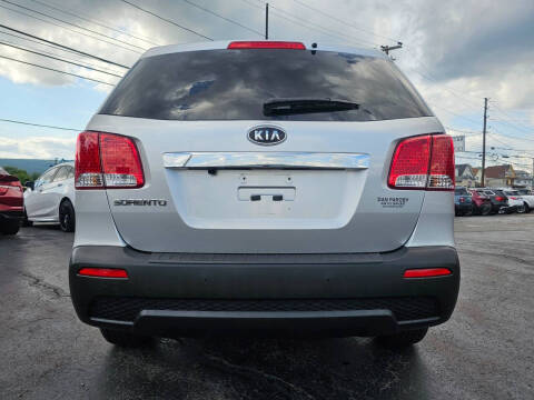 2012 Kia Sorento LX