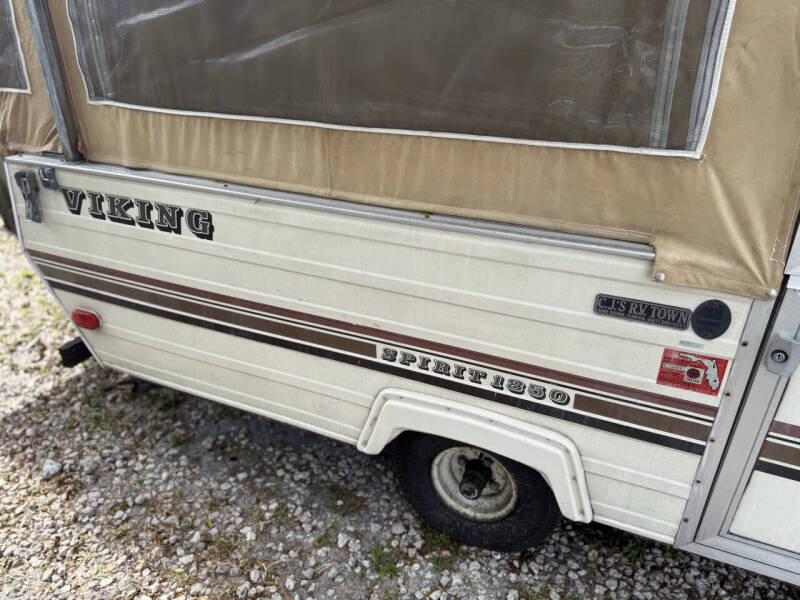 1986 Coachmen RV Viking