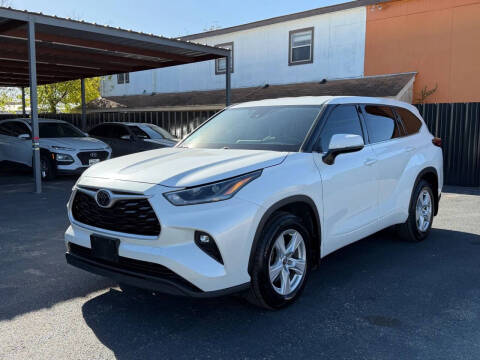 2021 Toyota Highlander LE