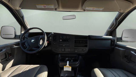 2025 Chevrolet Express 2500