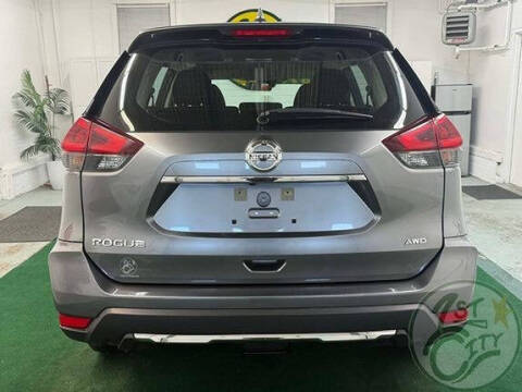 2020 Nissan Rogue S