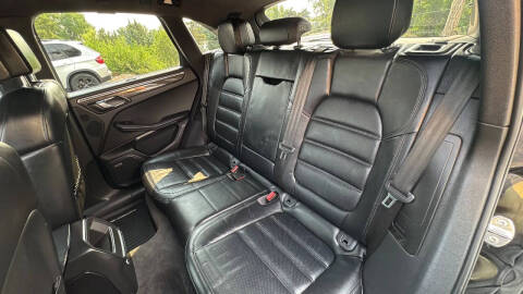 2015 Porsche Macan Turbo
