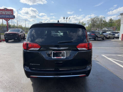 2018 Chrysler Pacifica Touring L Plus