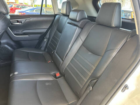 2021 Toyota RAV4 XLE Premium