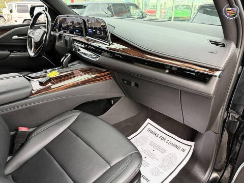 2022 Cadillac Escalade Luxury