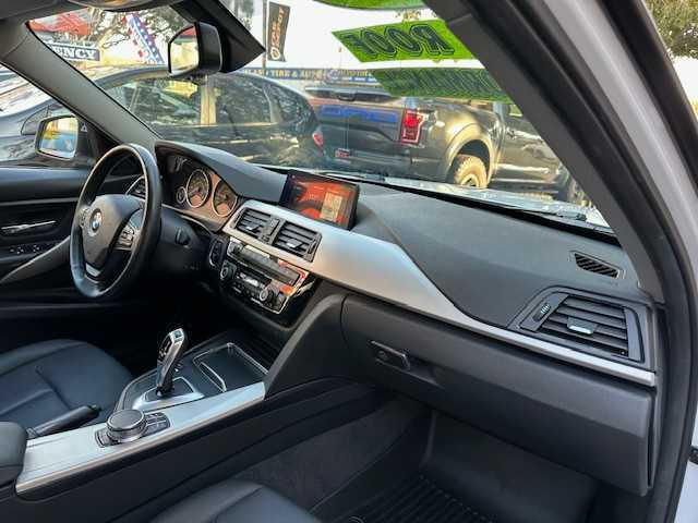 2018 BMW 3 Series 320i xDrive