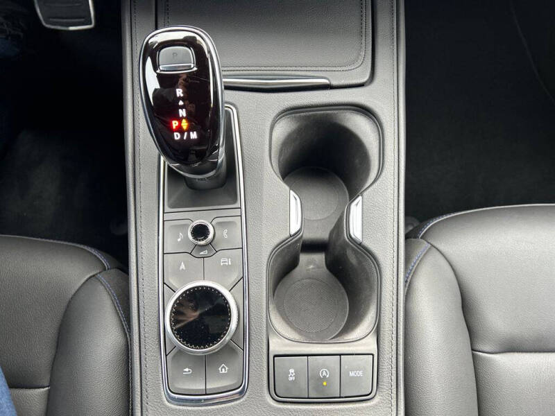 2025 Cadillac XT4 Sport