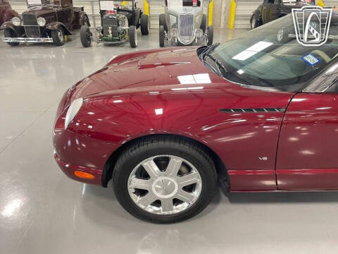 2004 Ford Thunderbird Deluxe