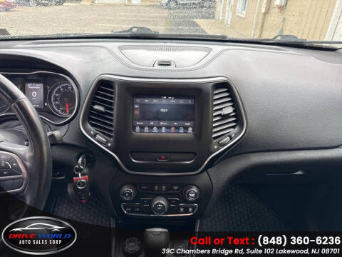 2019 Jeep Cherokee Latitude