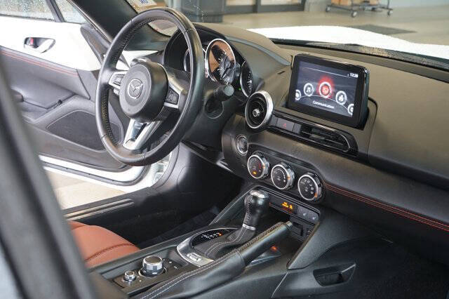 2022 Mazda MX-5 Miata RF Grand Touring