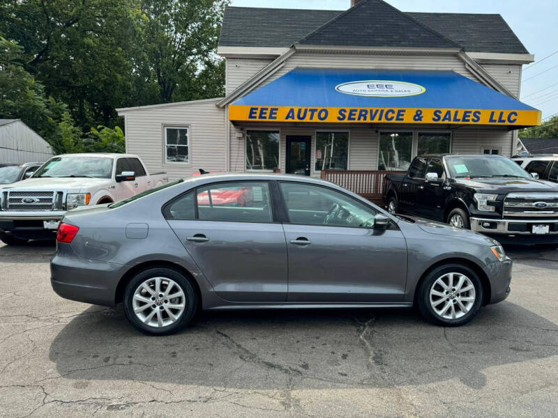 2012 Volkswagen Jetta for sale at EEE AUTO SERVICES AND SALES LLC - CINCINNATI in Cincinnati OH