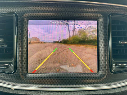 2017 Dodge Challenger SXT Plus