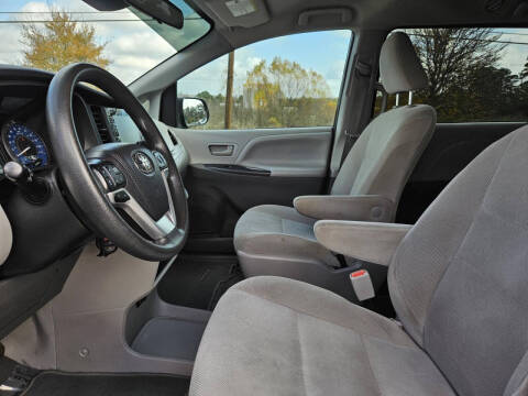 2020 Toyota Sienna L 7-Passenger