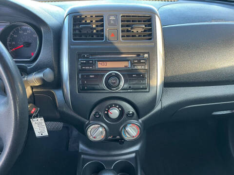 2012 Nissan Versa 1.6 SV