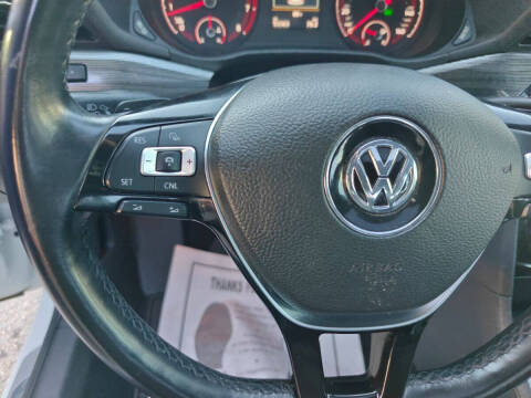 2020 Volkswagen Passat R-Line