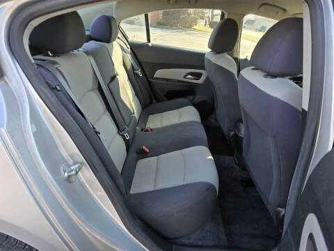 2013 Chevrolet Cruze LS Auto