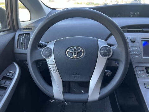 2012 Toyota Prius Two