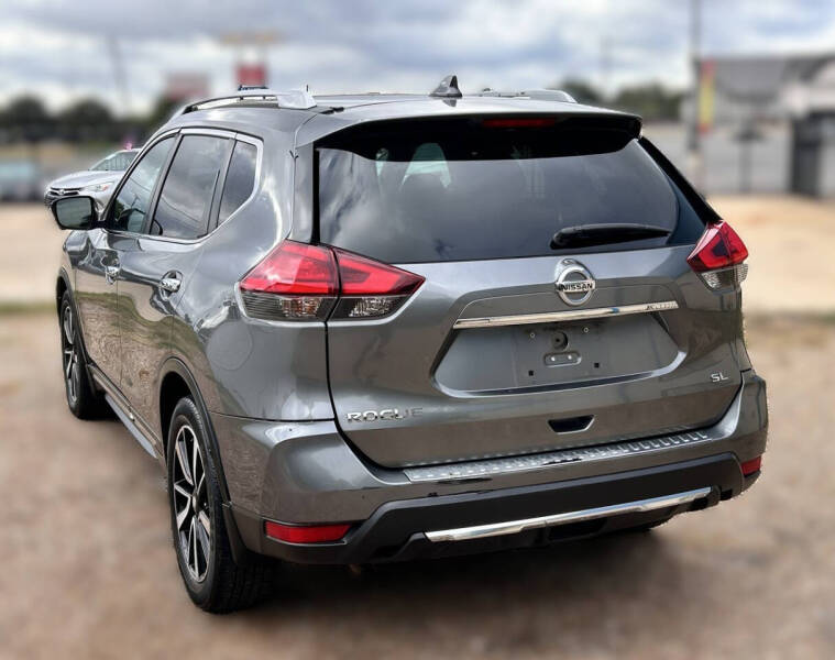 2017 Nissan Rogue SL